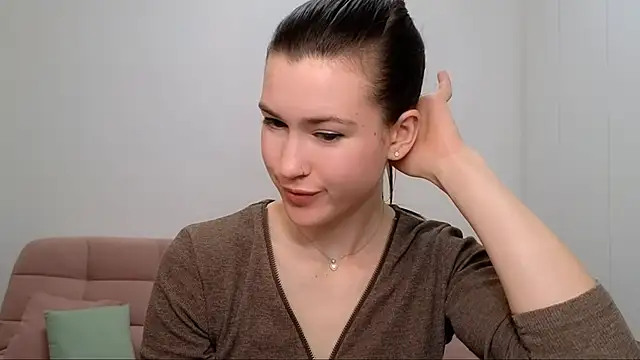 AliciaNewell online show from 01-18-25, 01:29