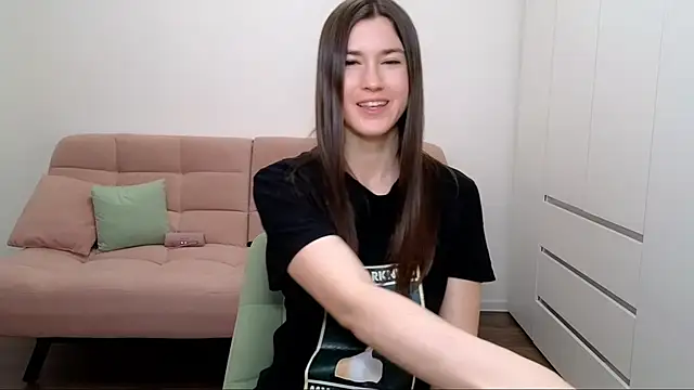 AliciaNewell online show from 02-25-25, 12:03