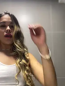 Emilia Bakerr online show from 01-08-25, 09:34