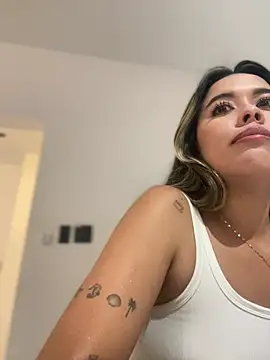 Emilia Bakerr online show from 01-16-25, 07:20