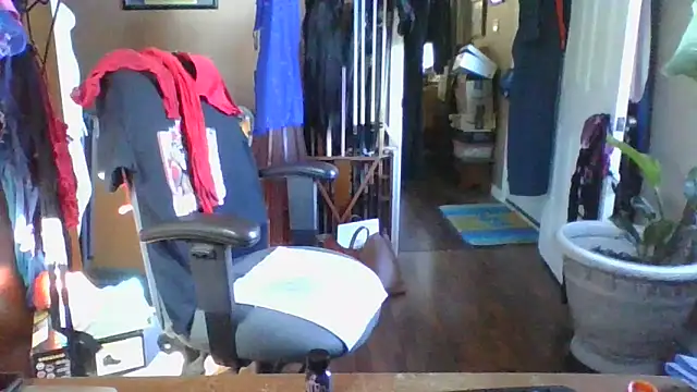 Daremeknot online show from 10-13-25, 05:13