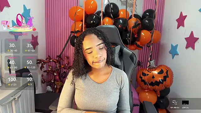 Snapshot of lia_16 chatting on 10-24-25, 10:55 lia 16 online show from 10-24-25, 10:55