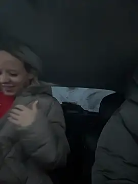 Snapshot of LikaCat chatting on 12-02-25, 02:17 LikaCat online show from 12-02-25, 02:17