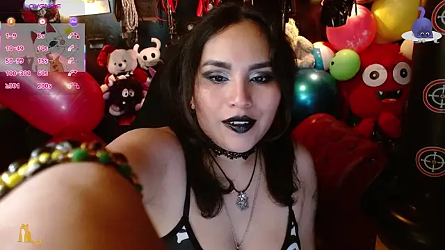 Snapshot of kureiji_hentaii chatting on 01-15-26, 04:06 kureiji hentaii online show from 01-15-26, 04:06