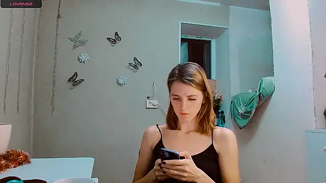 Snapshot of RosaJil chatting on 12-08-24, 04:39 RosaJil online show from 12-08-24, 04:39