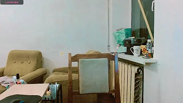 Snapshot of RosaJil chatting on 02-25-25, 08:30 RosaJil online show from 02-25-25, 08:30