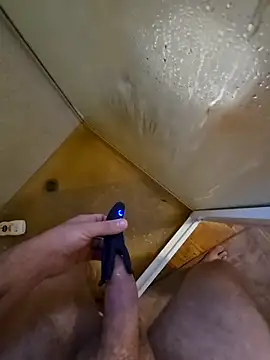 Snapshot of Kyle247@xh chatting on 03-03-26, 10:26 Kyle247xh online show from 03-03-26, 10:26