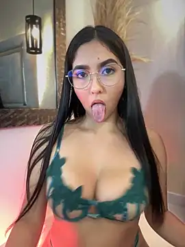 MarianaBenz online show from 03-21-25, 03:33