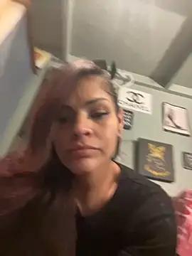 ARABIANMAMII online show from 11-21-25, 11:20