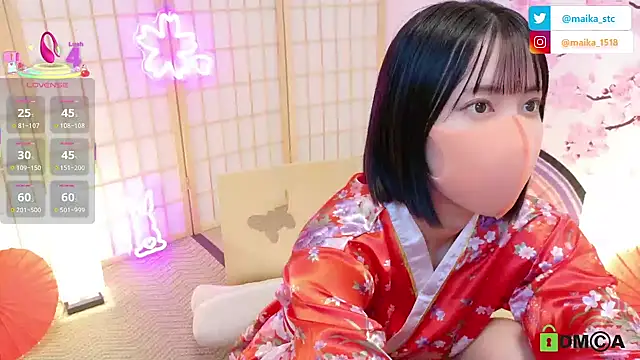 maika08 online show from 10-17-25, 05:04