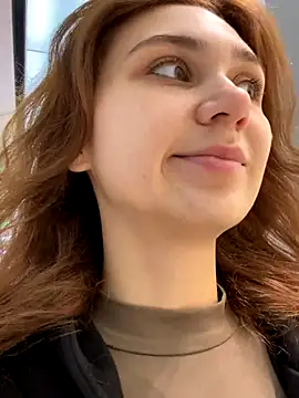 Snapshot of QuitieLia chatting on 10-31-25, 08:15 QuitieLia online show from 10-31-25, 08:15