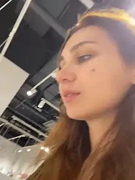 Snapshot of QuitieLia chatting on 12-05-25, 12:36 QuitieLia online show from 12-05-25, 12:36