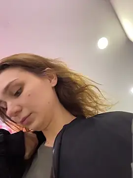 Snapshot of QuitieLia chatting on 02-16-26, 01:18 QuitieLia online show from 02-16-26, 01:18