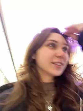 Snapshot of QuitieLia chatting on 02-17-26, 01:18 QuitieLia online show from 02-17-26, 01:18