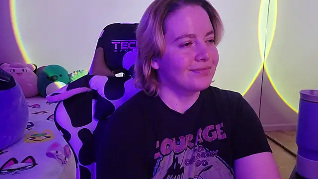 InternetFairy XO online show from 01-30-25, 03:44