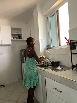 Snapshot of petiteebony_81 chatting on 02-16-26, 08:54 petiteebony 81 online show from 02-16-26, 08:54