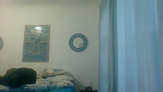 Snapshot of tuggy59 chatting on 09-27-25, 04:39 tuggy59 online show from 09-27-25, 04:39