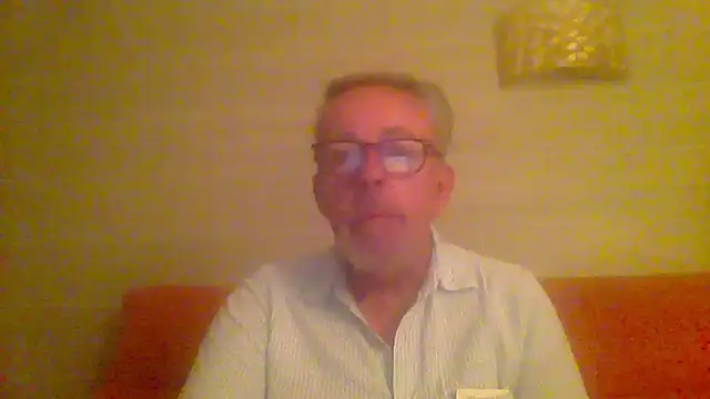 Snapshot of tuggy59 chatting on 05-14-26, 04:52 tuggy59 online show from 05-14-26, 04:52