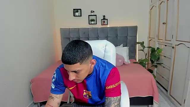 Alex cute77 online show from 01-13-25, 12:24