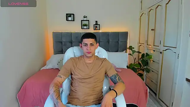 Alex cute77 online show from 01-16-25, 12:09