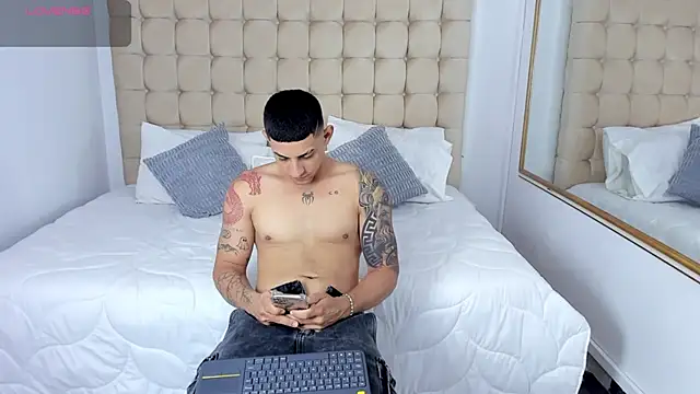 Alex cute77 online show from 11-20-25, 12:27