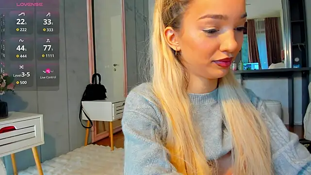 Sassy Teen online show from 10-20-25, 09:32