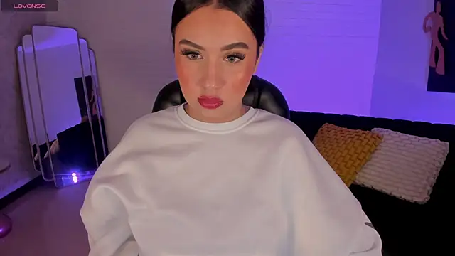 Snapshot of LindseyMoss chatting on 12-29-24, 04:27 LindseyMoss online show from 12-29-24, 04:27