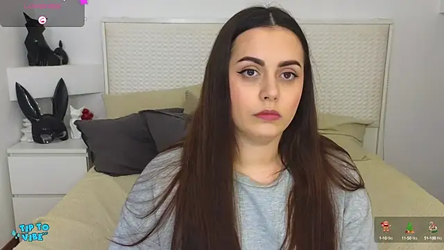 Eva Rogers  online show from 01-14-25, 01:28