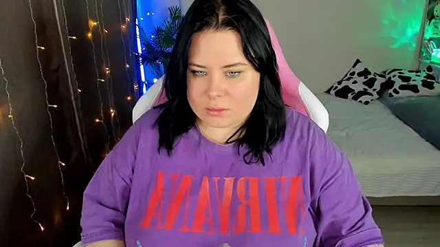 Akemi BBW online show from 10-29-25, 05:58