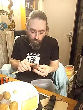 teekoine1 online show from 01-05-25, 12:52