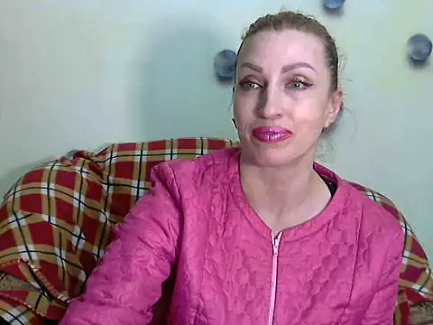 Snapshot of Jillian_Pattie chatting on 03-05-25, 05:39 Jillian Pattie online show from 03-05-25, 05:39