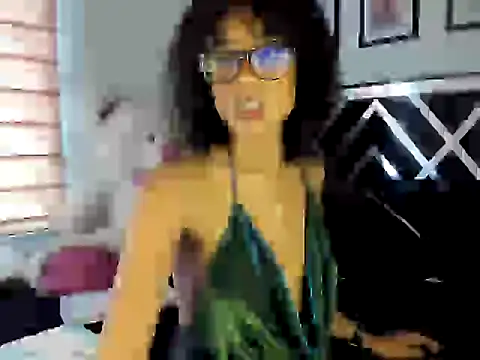 Kasandralopez online show from 03-18-25, 06:48