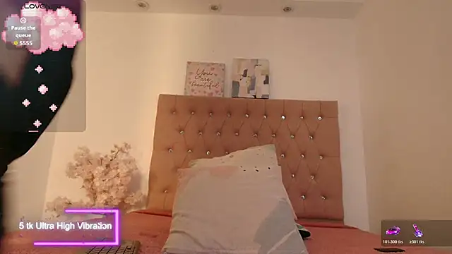 Katy Van online show from 11-26-25, 04:13