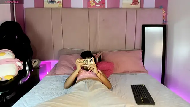 Snapshot of Winnifer_Gonzal chatting on 03-06-25, 07:25 Winnifer Gonzal online show from 03-06-25, 07:25