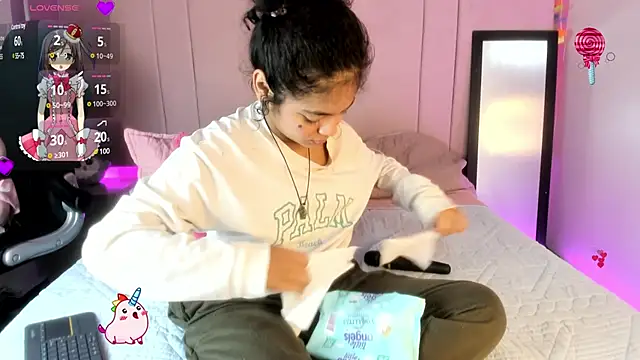 Snapshot of Winnifer_Gonzal chatting on 03-21-25, 07:44 Winnifer Gonzal online show from 03-21-25, 07:44