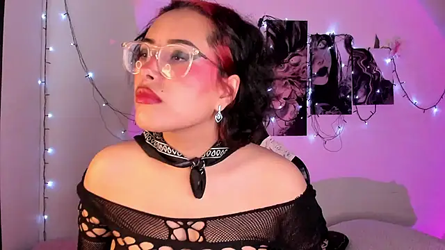 willow poisson online show from 09-22-25, 05:26