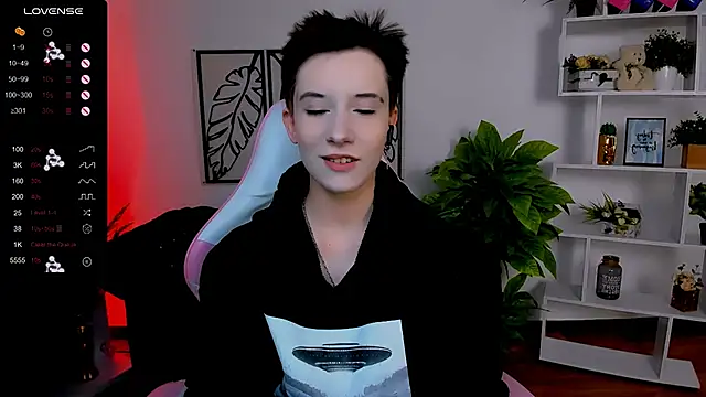 Snapshot of _Rein_ramm chatting on 02-18-25, 06:15  Rein ramm online show from 02-18-25, 06:15