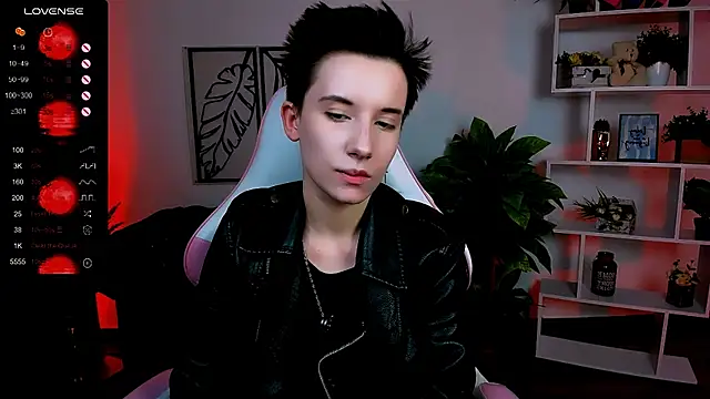 Snapshot of _Rein_ramm chatting on 03-06-25, 12:30  Rein ramm online show from 03-06-25, 12:30