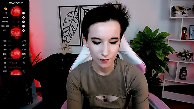 Snapshot of _Rein_ramm chatting on 03-18-25, 12:14  Rein ramm online show from 03-18-25, 12:14