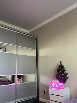 JessIsLove online show from 01-05-25, 05:41