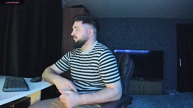 Snapshot of Eduu2322 chatting on 01-10-25, 10:57 Eduu2322 online show from 01-10-25, 10:57