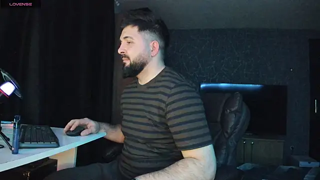 Snapshot of Eduu2322 chatting on 01-15-25, 10:57 Eduu2322 online show from 01-15-25, 10:57