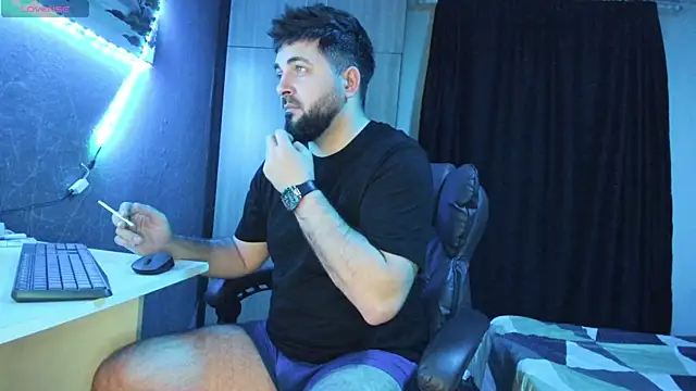 Snapshot of Eduu2322 chatting on 01-30-25, 10:30 Eduu2322 online show from 01-30-25, 10:30