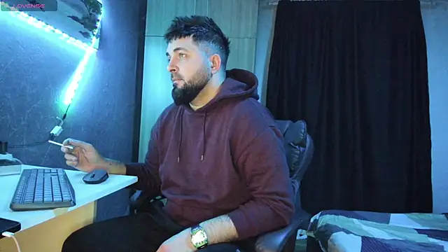 Snapshot of Eduu2322 chatting on 02-14-25, 10:36 Eduu2322 online show from 02-14-25, 10:36