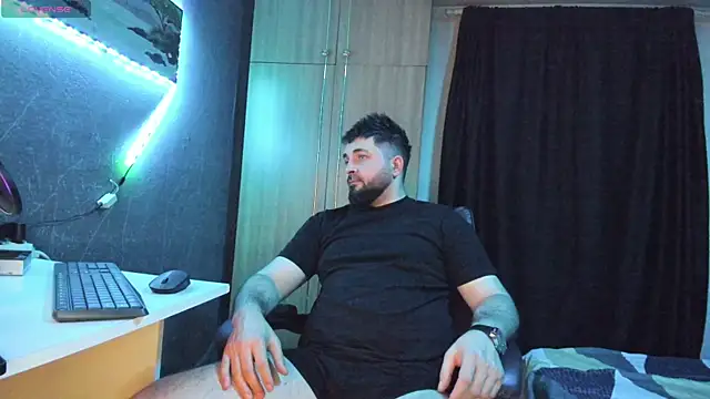 Snapshot of Eduu2322 chatting on 02-17-25, 10:14 Eduu2322 online show from 02-17-25, 10:14