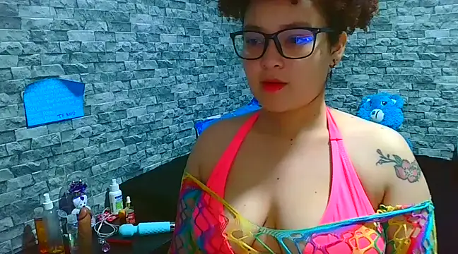 vanellope12 online show from 12-20-24, 07:28