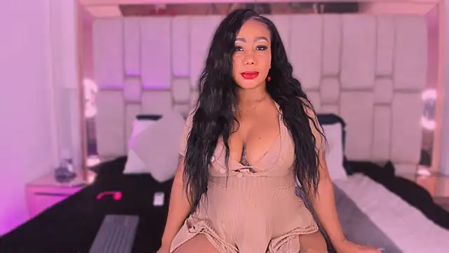 mary kisses online show from 10-28-25, 08:22