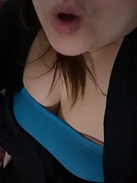 Snapshot of asianmama888 chatting on 02-01-25, 04:46 asianmama888 online show from 02-01-25, 04:46