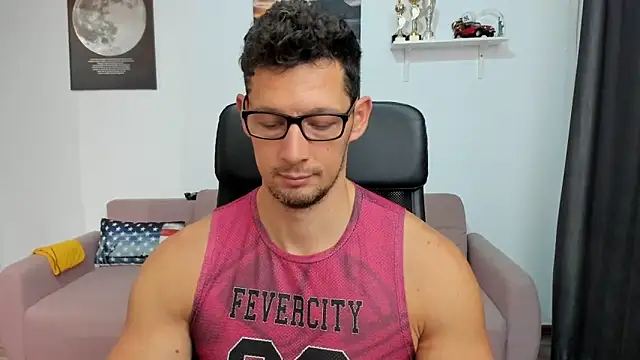 Snapshot of BrutusK08 chatting on 10-25-25, 06:32 BrutusK08 online show from 10-25-25, 06:32