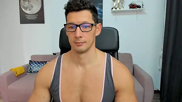 Snapshot of BrutusK08 chatting on 10-28-25, 05:55 BrutusK08 online show from 10-28-25, 05:55